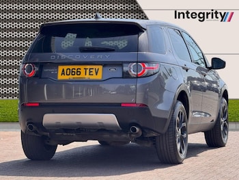 Used Land Rover Discovery Sport 2016 for sale - 79530240: Photo