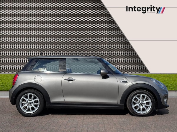 Used MINI Hatch 2017 for sale - 73748626: Photo 2