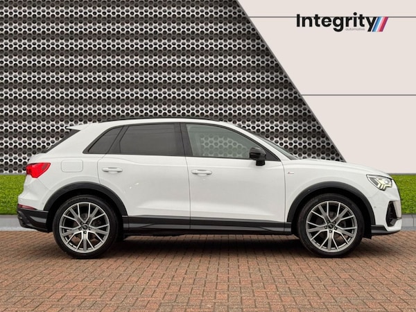 Used Audi Q3 2020 for sale - 76323247: Photo 2