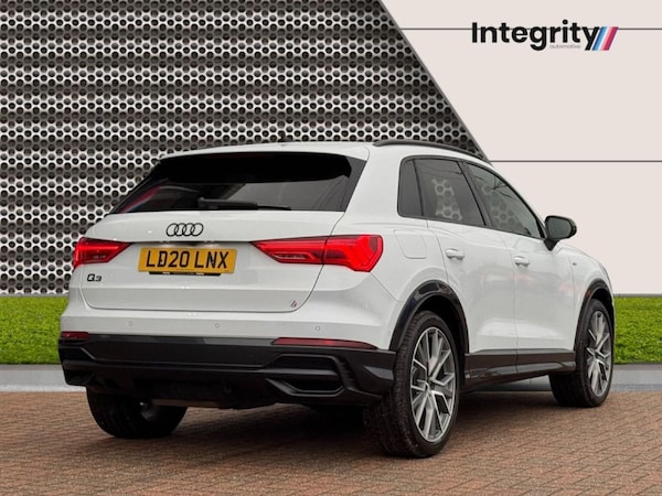 Used Audi Q3 2020 for sale - 76323247: Photo 3