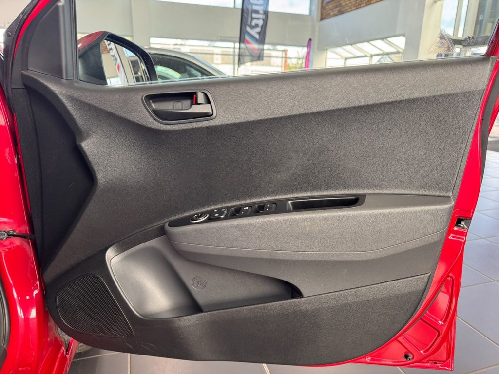 Used Hyundai i10 2019 for sale - 76439336: Photo 14