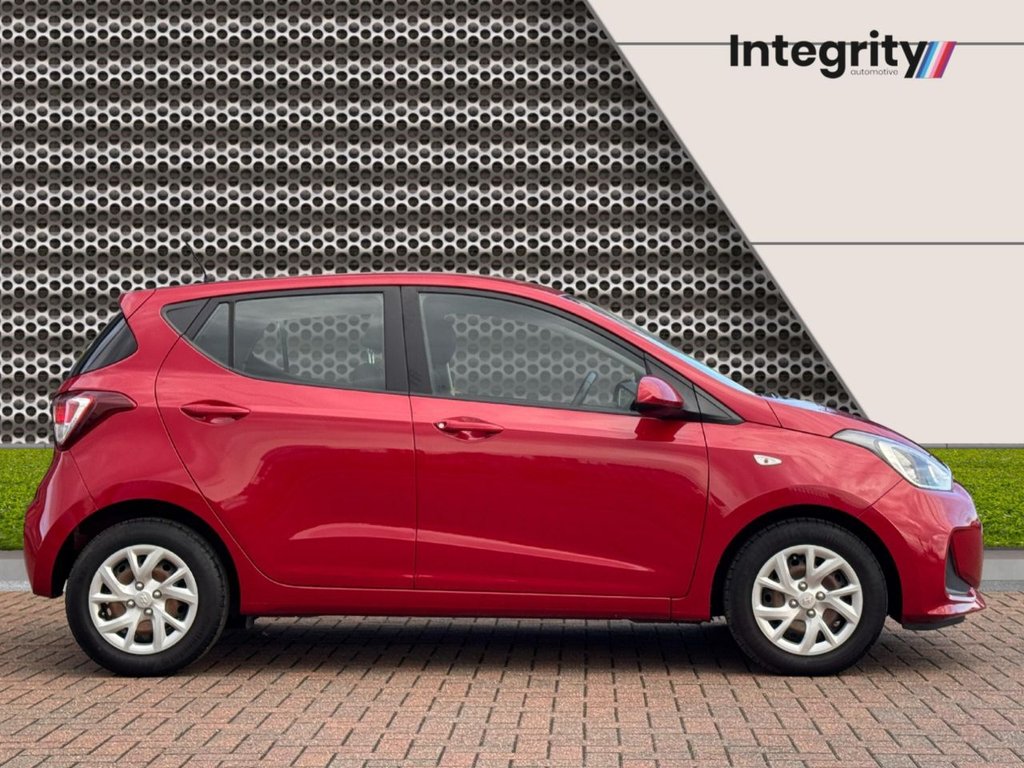 Used Hyundai i10 2019 for sale - 76439336: Photo 2