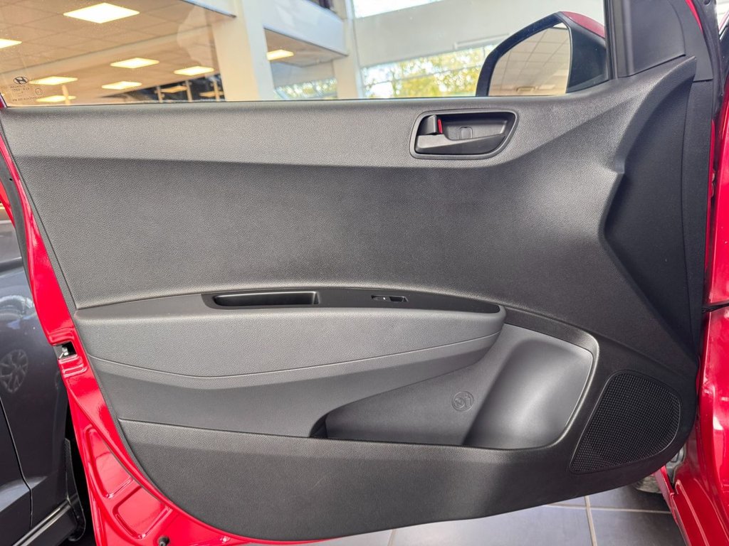 Used Hyundai i10 2019 for sale - 76439336: Photo 29