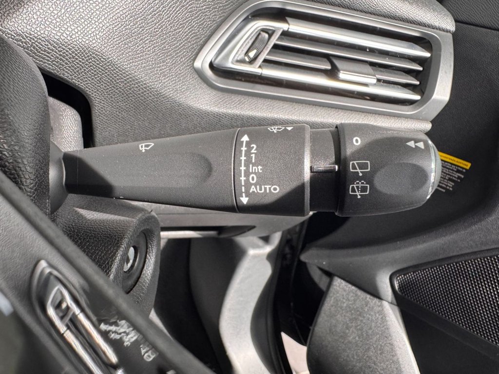 Used Peugeot 308 2014 for sale - 78212792: Photo 35