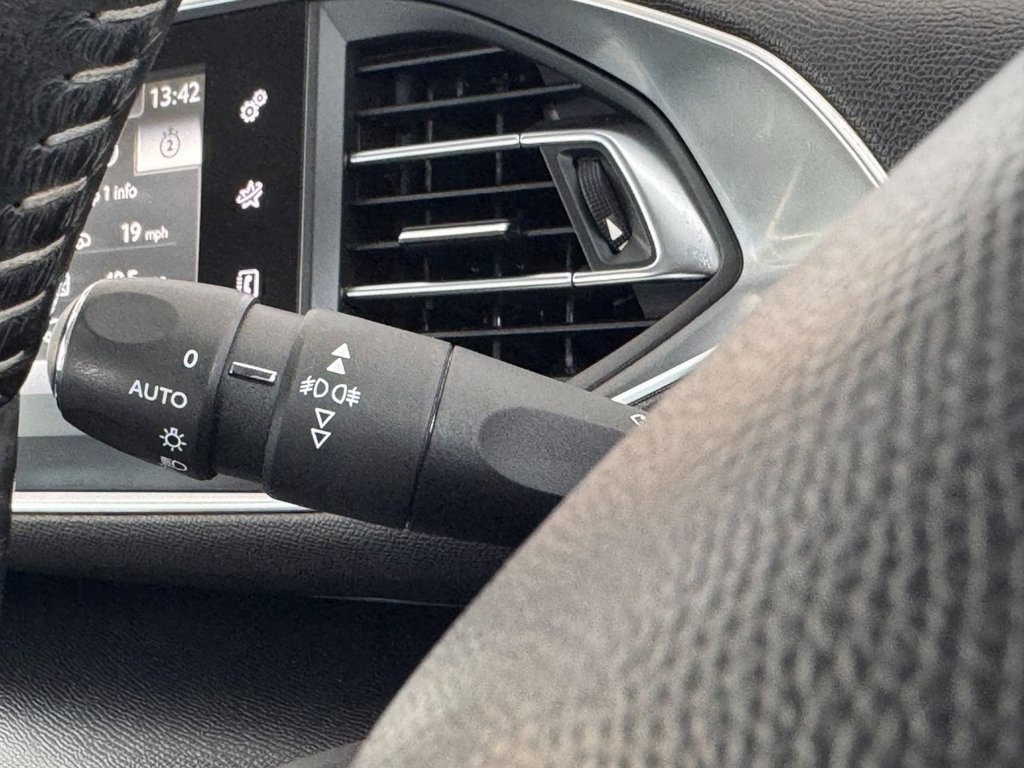 Used Peugeot 308 2014 for sale - 78212792: Photo 38