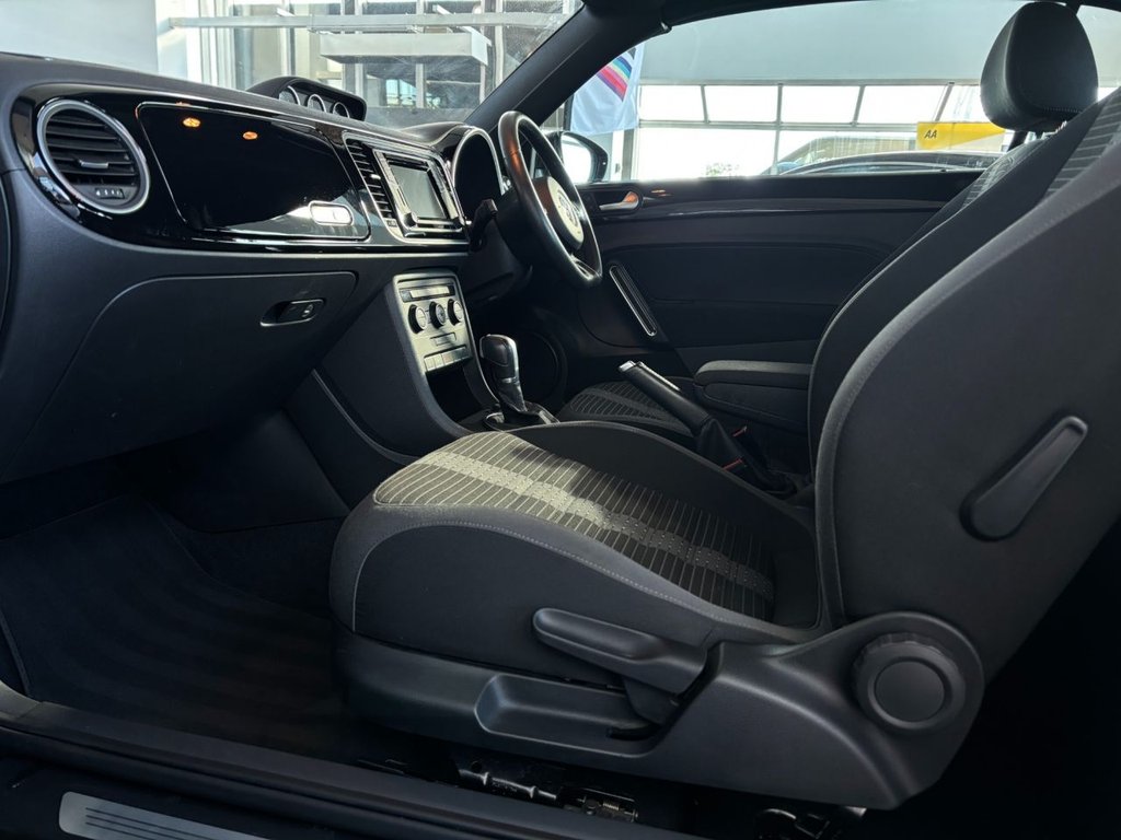 Used Volkswagen Beetle 2015 for sale - 76429678: Photo 28