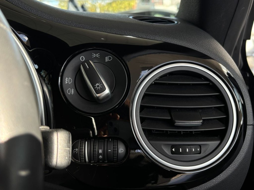 Used Volkswagen Beetle 2015 for sale - 76429678: Photo 40