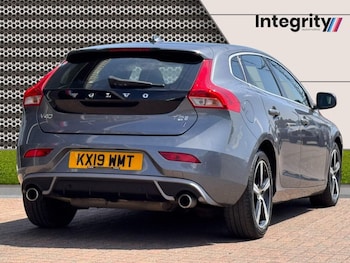 Used Volvo V40 2019 for sale - 79276070: Photo
