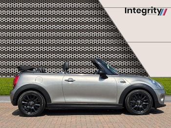 Used MINI Convertible 2018 for sale - 78996721: Photo