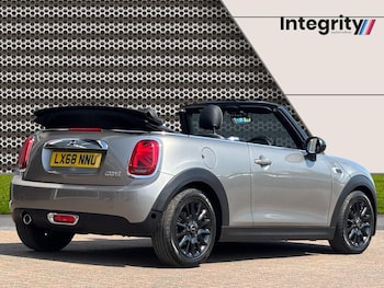 Used MINI Convertible 2018 for sale - 78996721: Photo