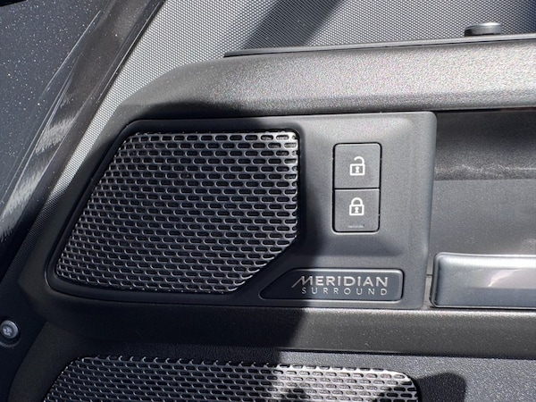 Used Land Rover Defender 2022 for sale - 74639147: Photo 33