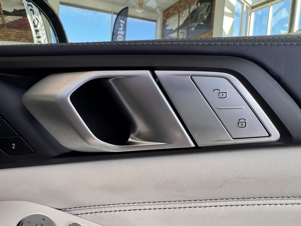 Used BMW X7 2021 for sale - 76279436: Photo 32