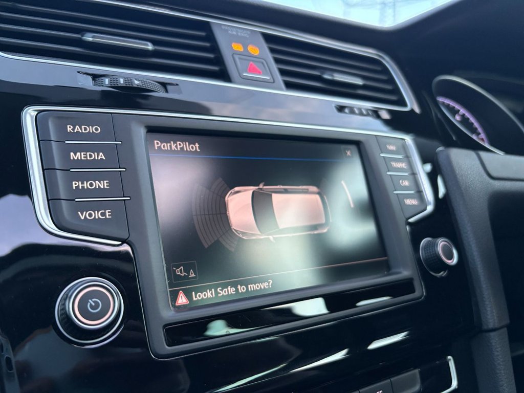 Used Volkswagen Golf 2016 for sale - 76632281: Photo 40