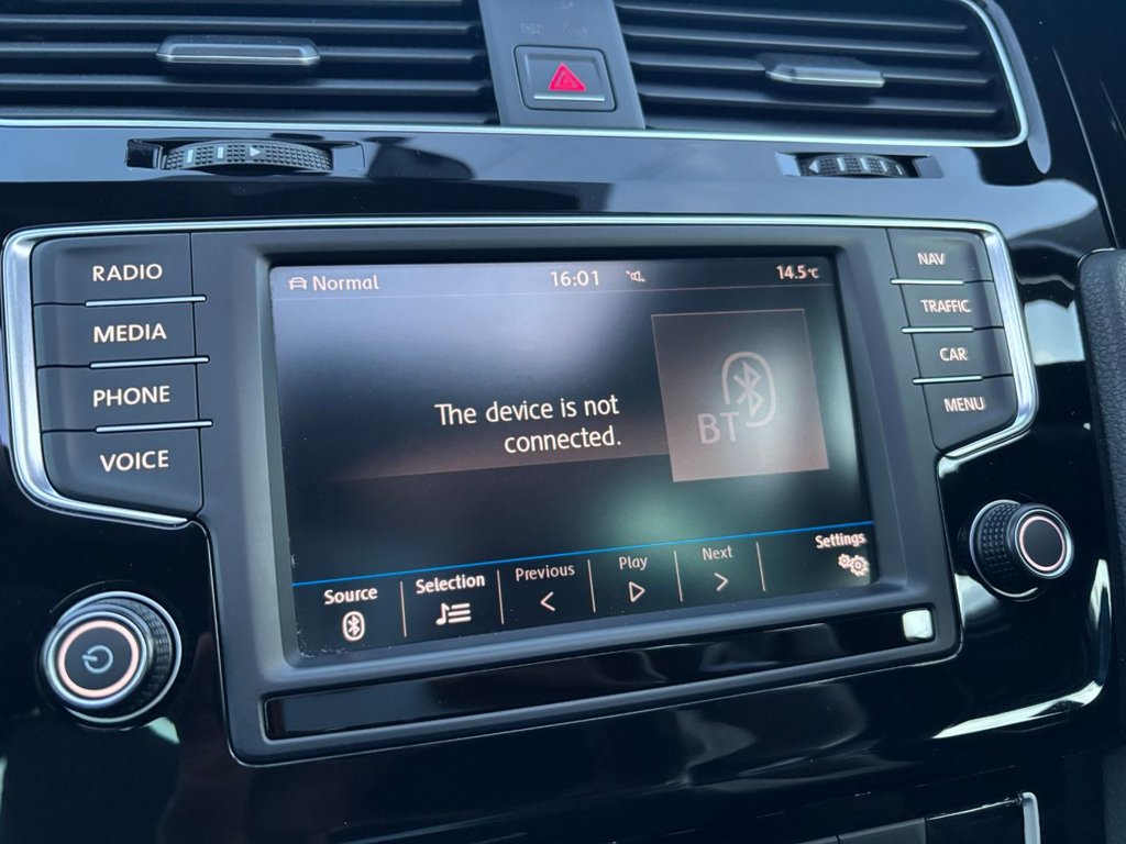 Used Volkswagen Golf 2016 for sale - 76632281: Photo 44