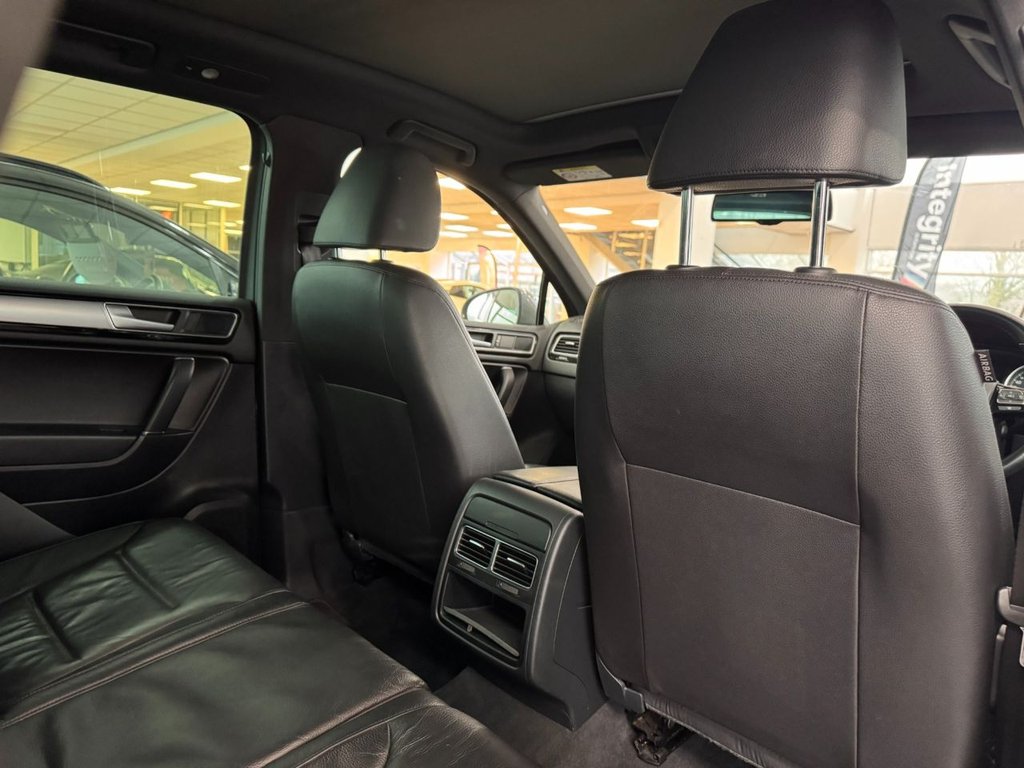 Used Volkswagen Touareg 2015 for sale - 77755216: Photo 19
