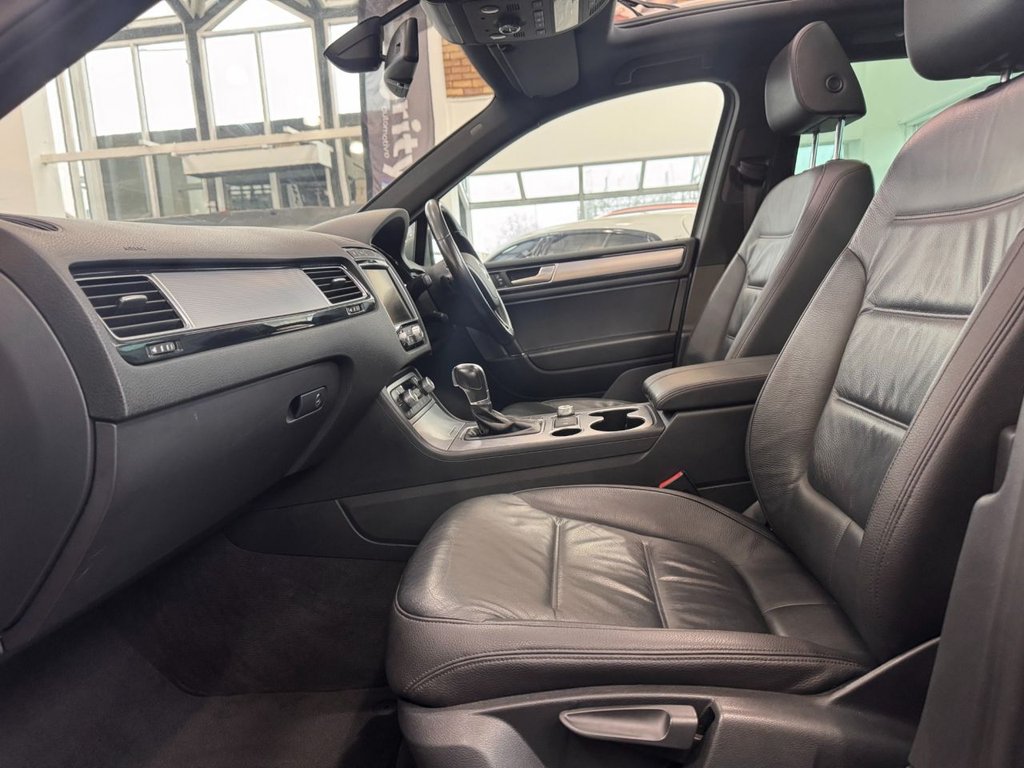 Used Volkswagen Touareg 2015 for sale - 77755216: Photo 28