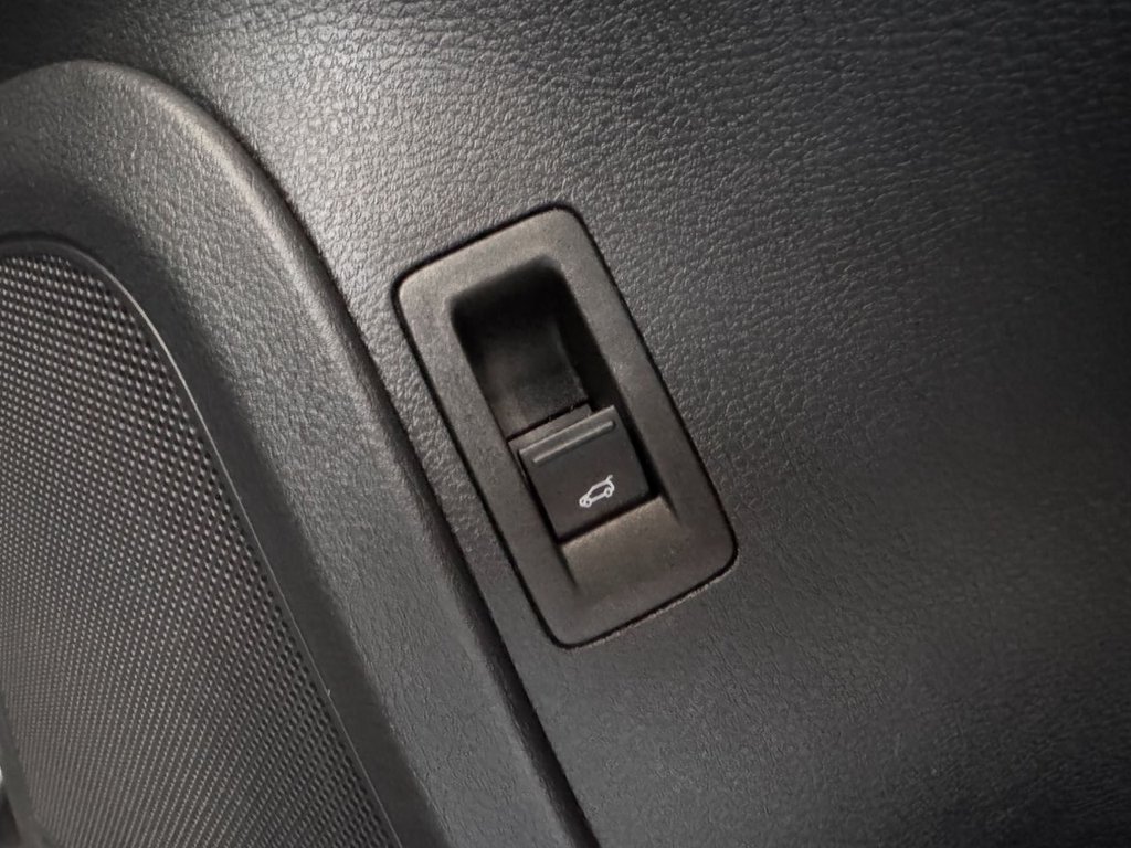 Used Volkswagen Touareg 2015 for sale - 77755216: Photo 34