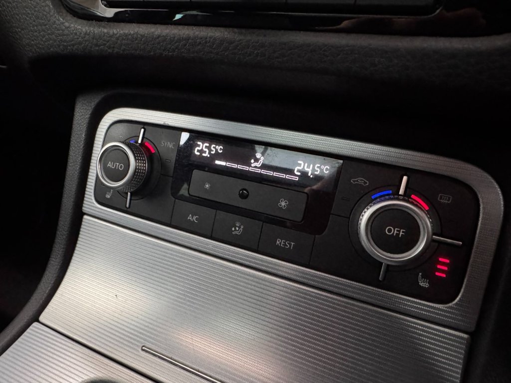 Used Volkswagen Touareg 2015 for sale - 77755216: Photo 43