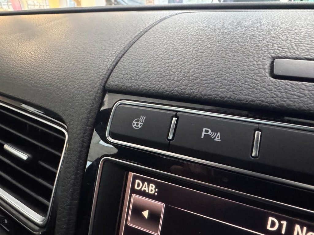 Used Volkswagen Touareg 2015 for sale - 77755216: Photo 47