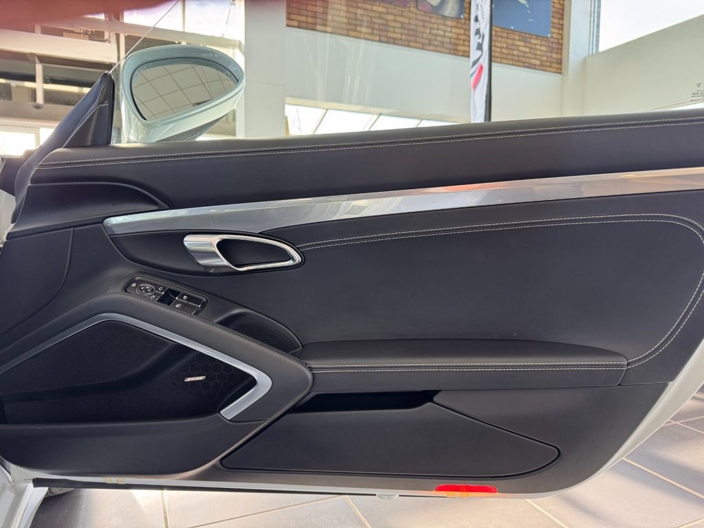 Used Porsche 911 2013 for sale - 76105353: Photo 16