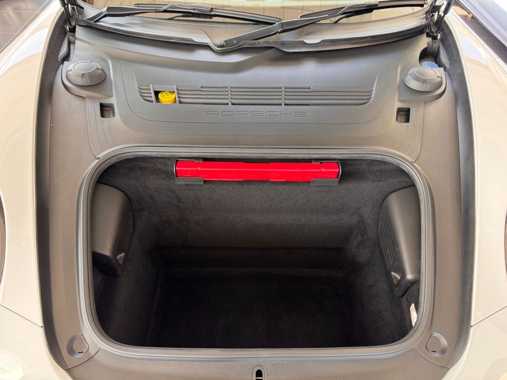 Used Porsche 911 2013 for sale - 76105353: Photo 18