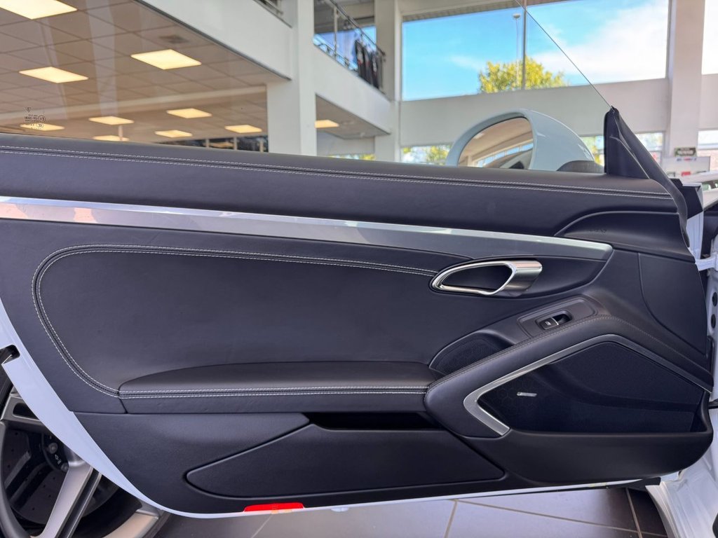 Used Porsche 911 2013 for sale - 76105353: Photo 23