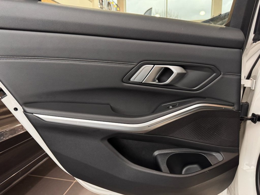 Used BMW 3 Series 2021 for sale - 77685300: Photo 24