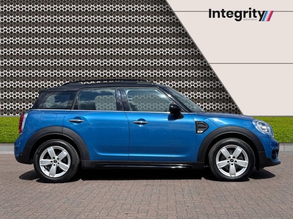Used MINI Countryman 2017 for sale - 73748522: Photo 2