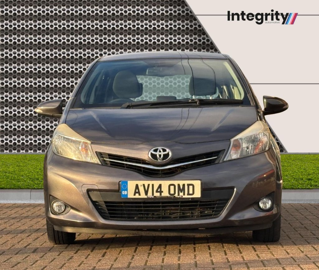 Used Toyota Yaris 2014 for sale - 77133453: Photo 2