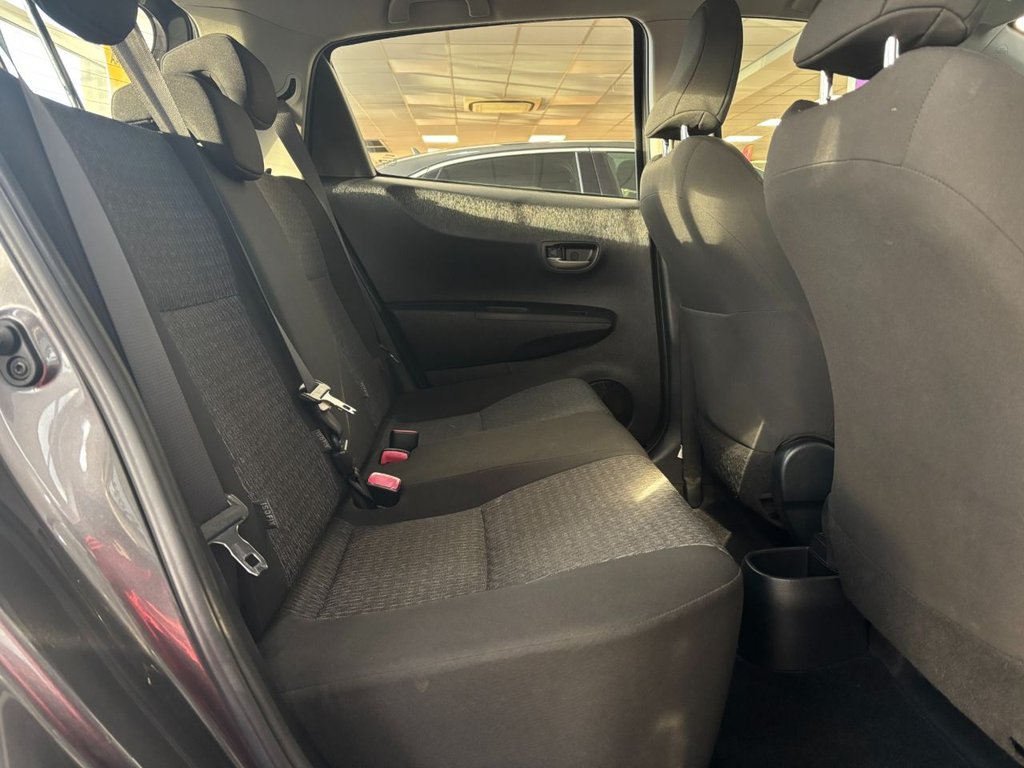Used Toyota Yaris 2014 for sale - 77133453: Photo 29