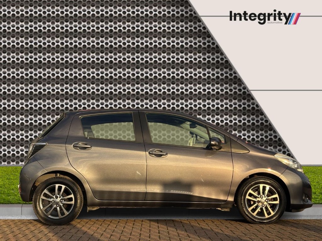 Used Toyota Yaris 2014 for sale - 77133453: Photo 3