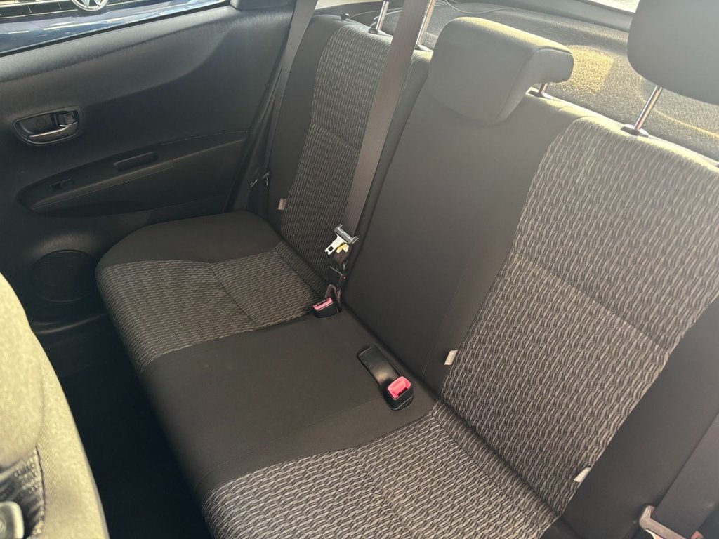 Used Toyota Yaris 2014 for sale - 77133453: Photo 41