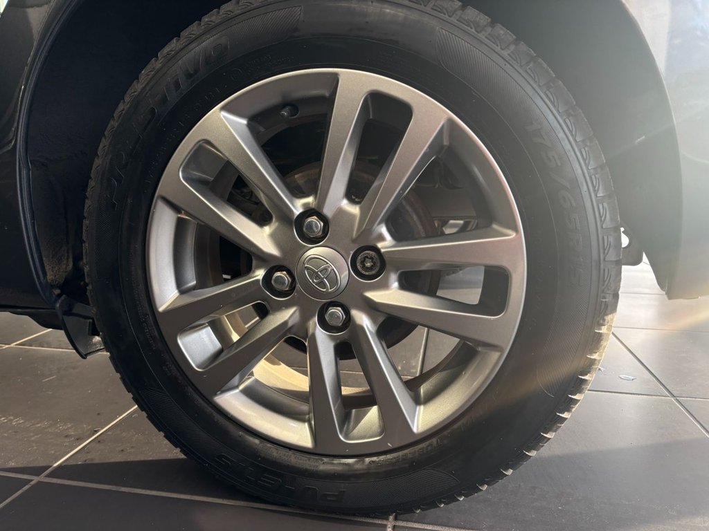 Used Toyota Yaris 2014 for sale - 77133453: Photo 43