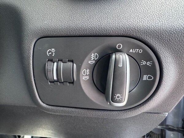 Used Audi A1 2016 for sale - 73878460: Photo 33