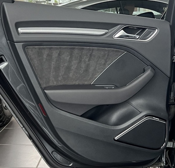 Used Audi RS3 2017 for sale - 73436160: Photo 39