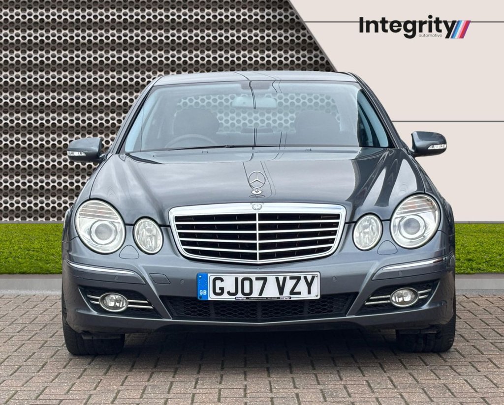 Used Mercedes-Benz E Class 2007 for sale - 77734245: Photo 2