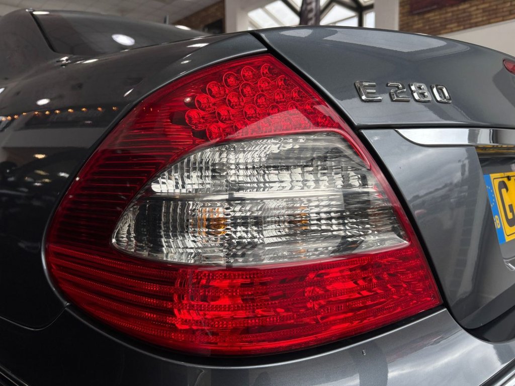 Used Mercedes-Benz E Class 2007 for sale - 77734245: Photo 33