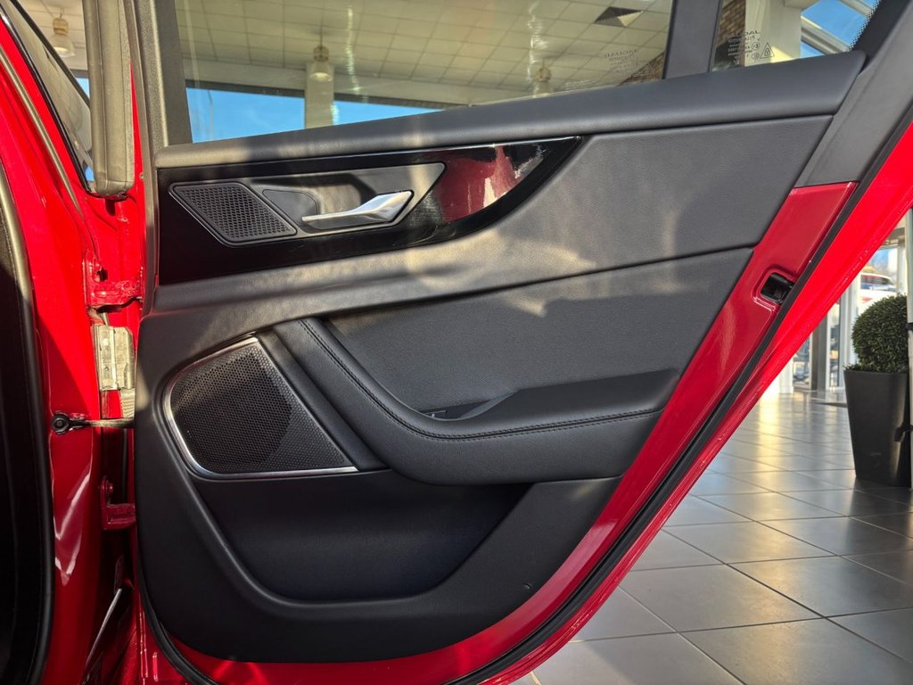 Used Jaguar XE 2021 for sale - 77437043: Photo 29