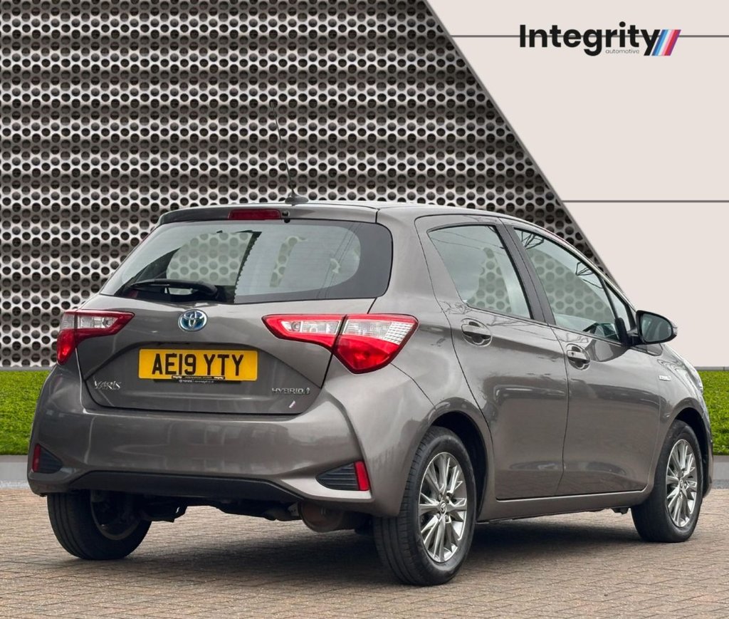 Used Toyota Yaris 2019 for sale - 77632053: Photo 3