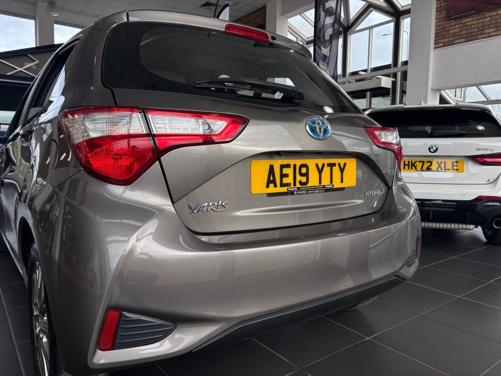 Used Toyota Yaris 2019 for sale - 77632053: Photo 31