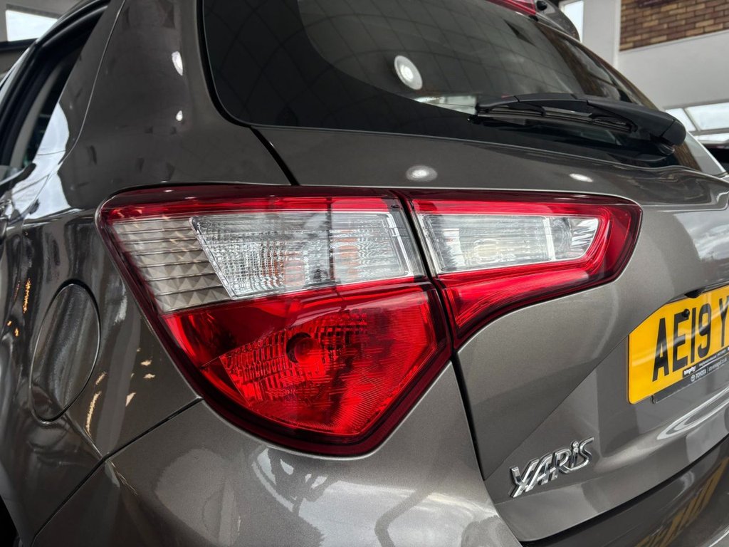 Used Toyota Yaris 2019 for sale - 77632053: Photo 32