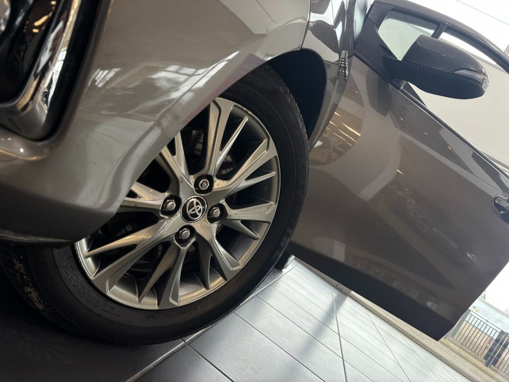 Used Toyota Yaris 2019 for sale - 77632053: Photo 47