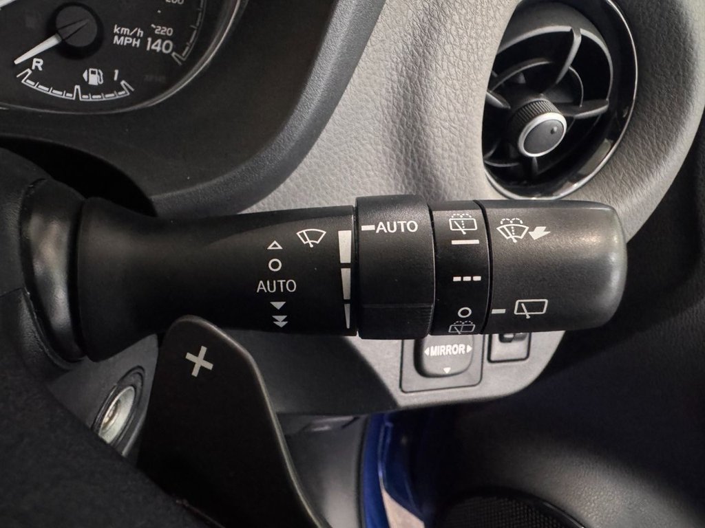 Used Toyota Yaris 2019 for sale - 77890928: Photo 36