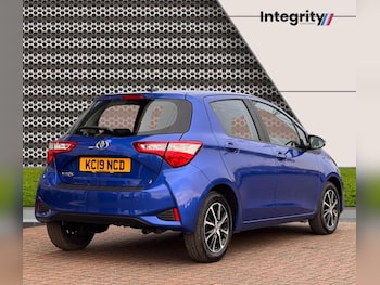 Used Toyota Yaris 2019 for sale - 77890928: Photo