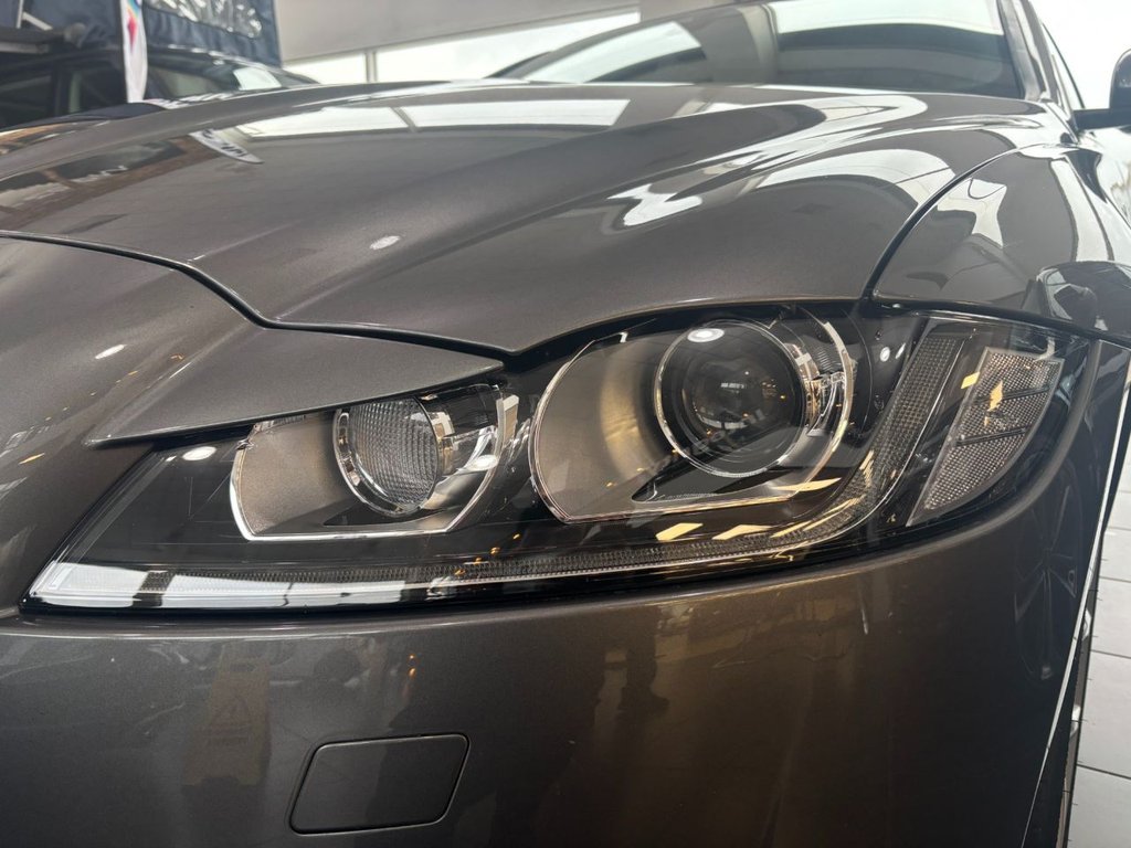 Used Jaguar XF 2016 for sale - 77302525: Photo 12