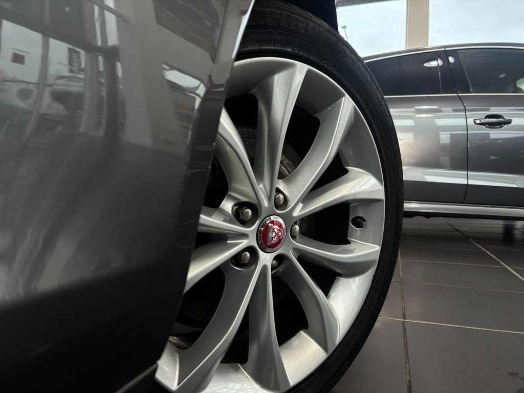 Used Jaguar XF 2016 for sale - 77302525: Photo 23