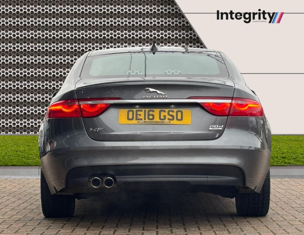 Used Jaguar XF 2016 for sale - 77302525: Photo 4