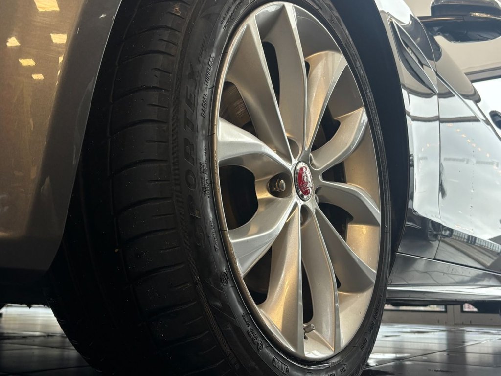 Used Jaguar XF 2016 for sale - 77302525: Photo 42