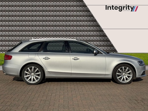 Used Audi A4 2014 for sale - 76279451: Photo 9