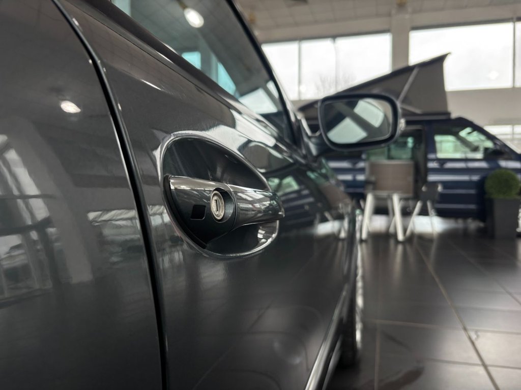 Used Mercedes-Benz E Class 2007 for sale - 77879701: Photo 21